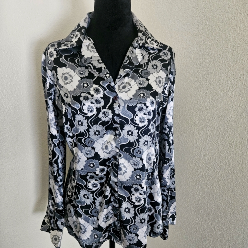 Floral Black and White Women's Top